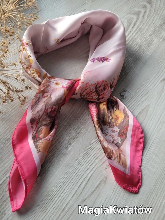 Apaszka łączka róż