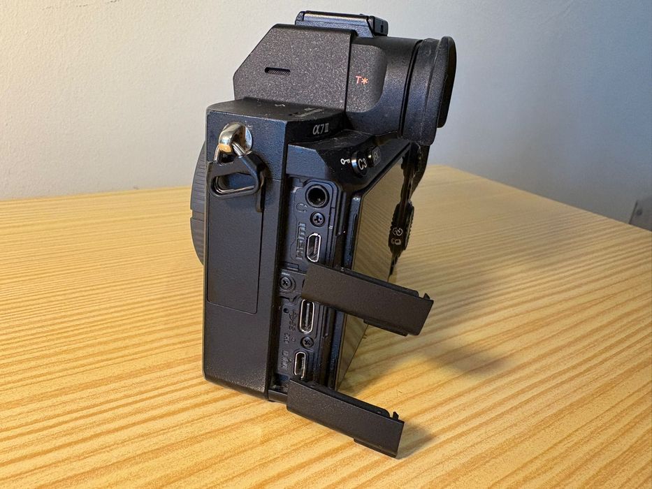 Sony Alpha 7III + acessórios - 13802 disparos