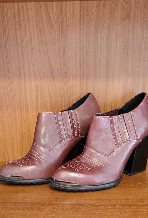 Ботильйони  шкіряні бардові