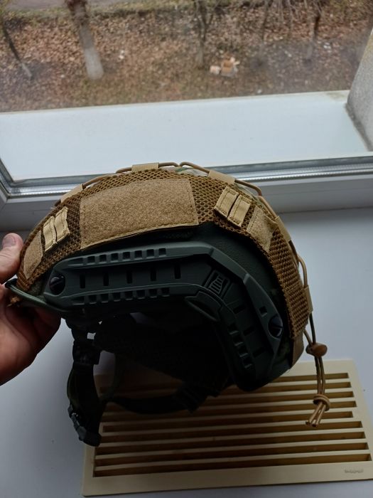 Продам щолом fast тактичний