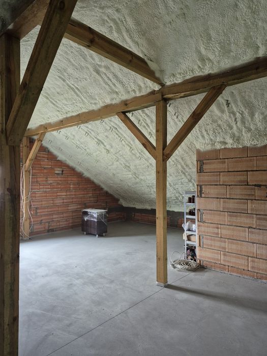 Ocieplenie pianą pur poddasza stropy dachy ocieplanie pianką izolacje