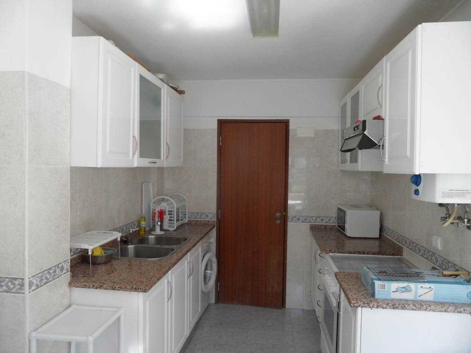 Apartamento T2 a 3 minutos da praia- Férias (a pé)