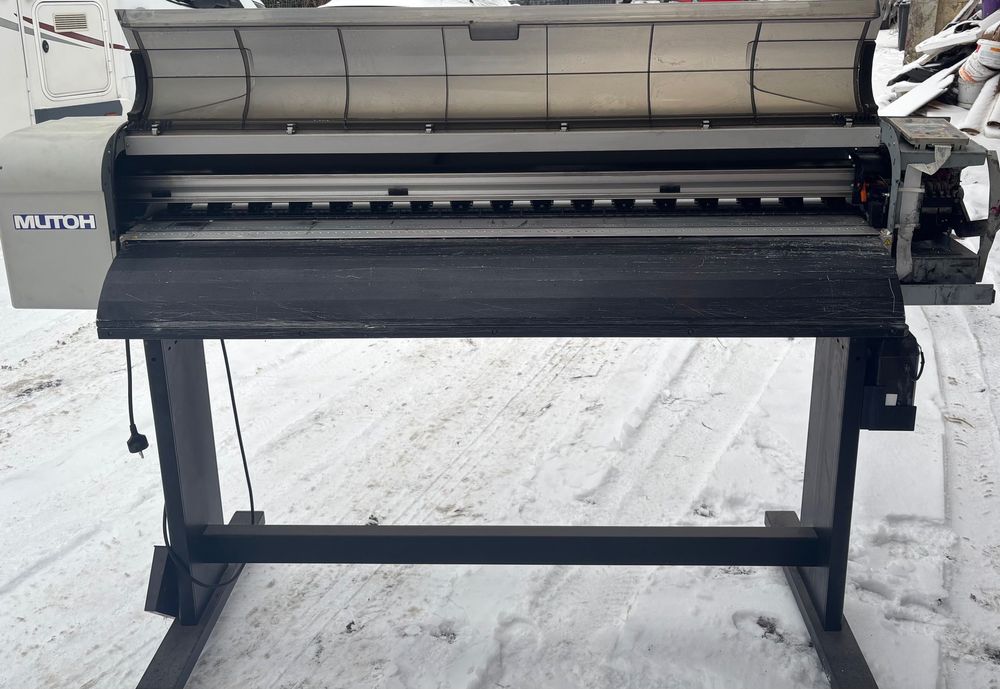 Ploter Mutoh ValueJet 1304 + RIP – do naprawy