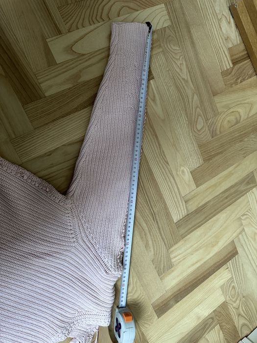 Piękny różowy sweterek  w idealnym stanie Marks&Spencer