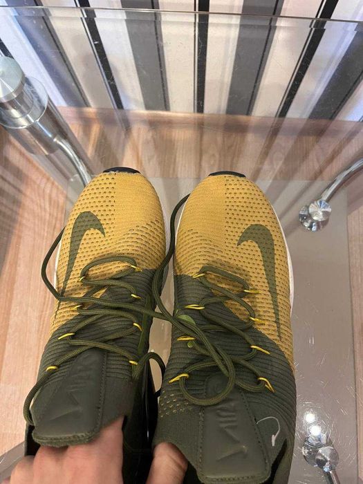 Кросівки Nike Air Max 270