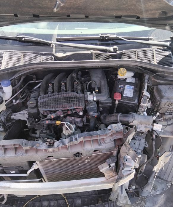 Vendo citroen c4 catus 1.2 vti 2017 nacional com 69 mil km  acidentado salvado