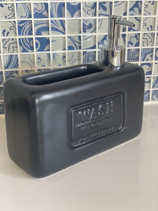 Dispensador de sabao e esponja423594480654110721