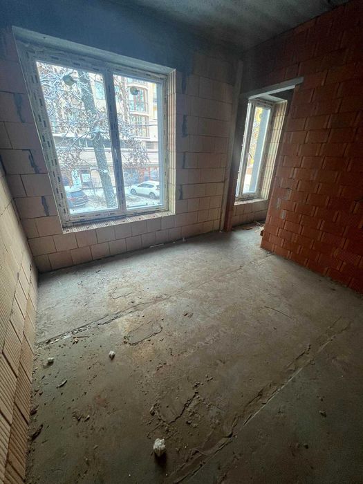 Ідеальна альтернатива квартирі:таунхаус з двором та мансардою в Ірпені