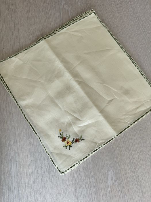 Серветки з вишивкою