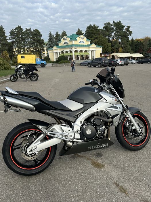 Suzuki GSR 400 2007 року