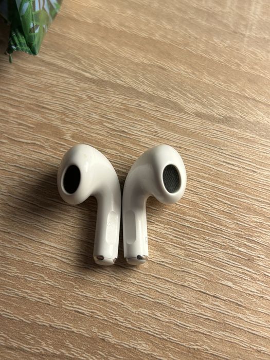 Sluchawki Apple Air Pods 4
