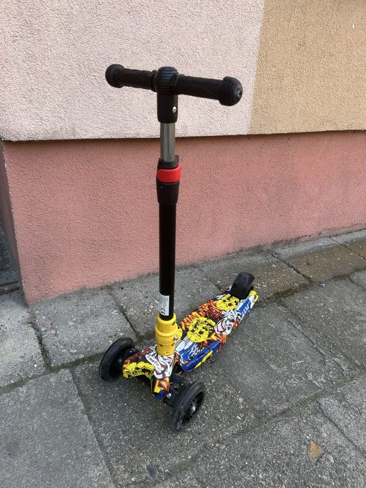 Świecąca hulajnoga