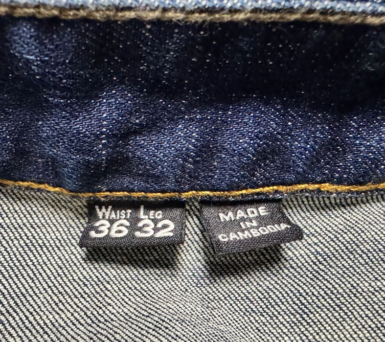 Продам джинсы Superdry.