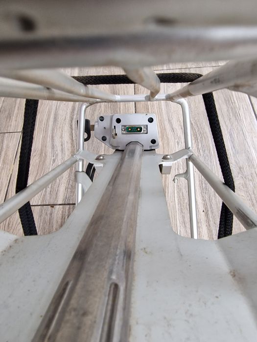 Bagażnik rowerowy tylny pod baterię Trek