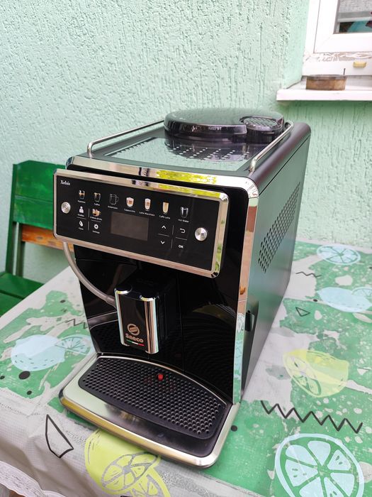 Кофемашина, кофеварка Saeco Xelsis