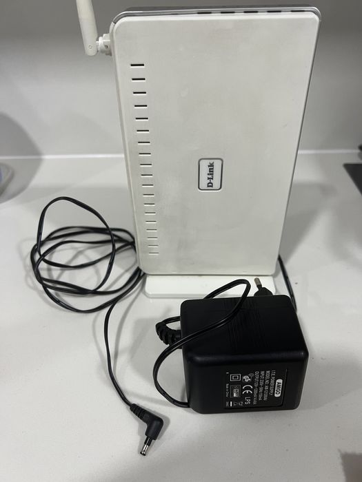 D-Link Router with Charger.64585932566529121