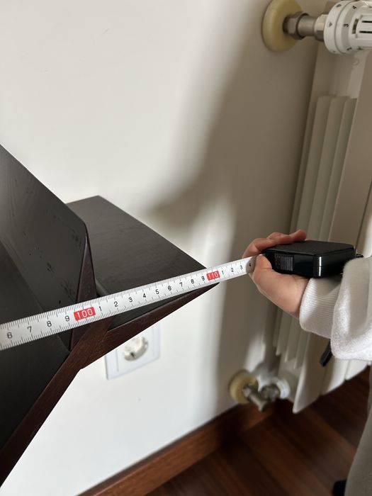 Estante madeira macica em forma de arvore