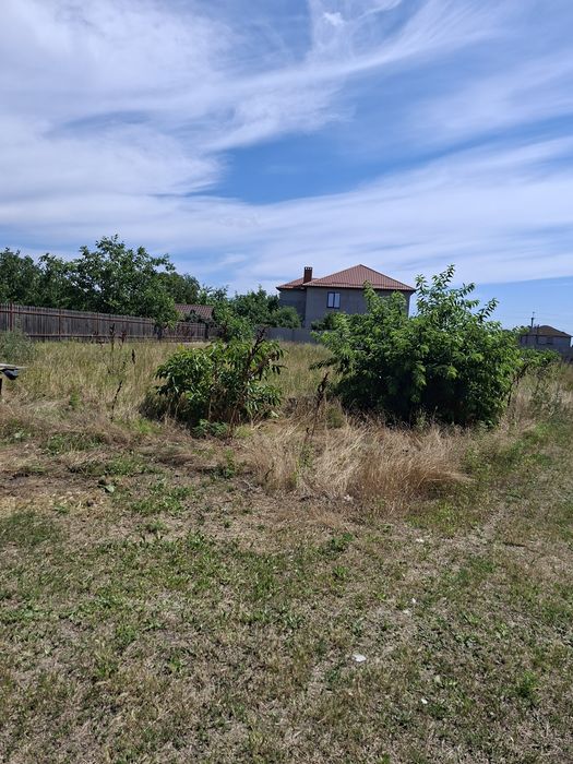 Продам участок 9 соток район школы