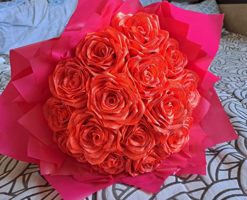 Букет троянд з атласної стрічки