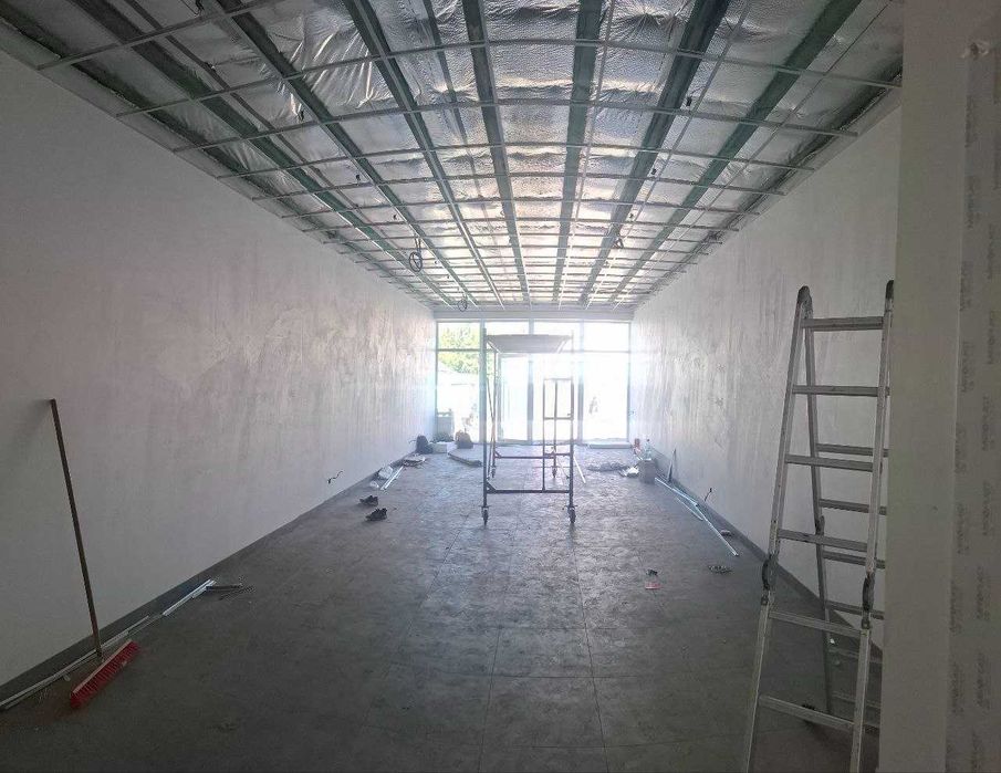 Оренда нового комерційного приміщення 70 м² біля лікарні