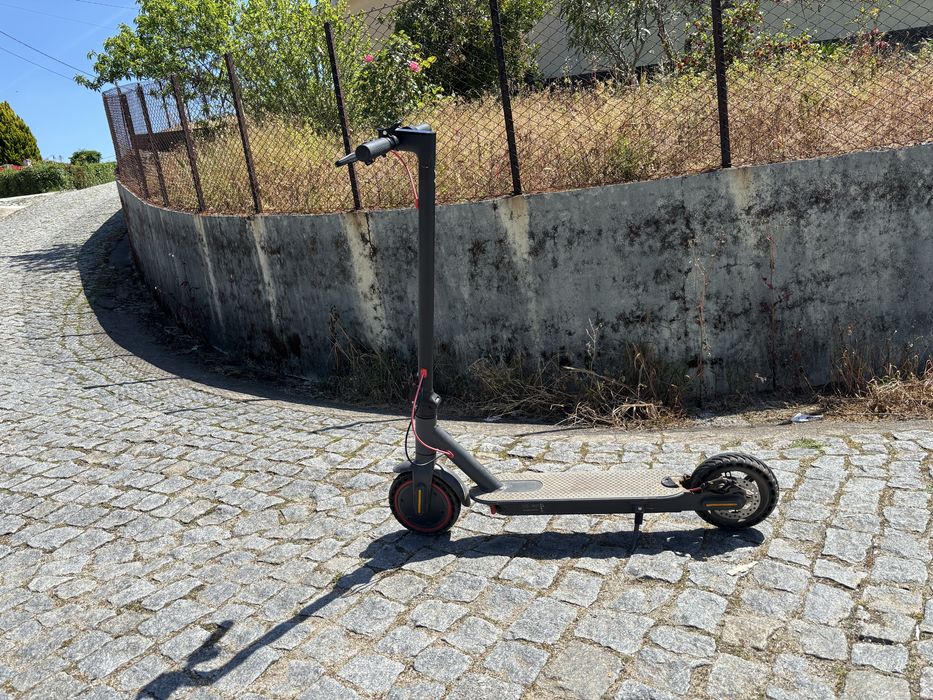 Trotinete eletrica xiaomi chega aos 35 sem guarda lamas
