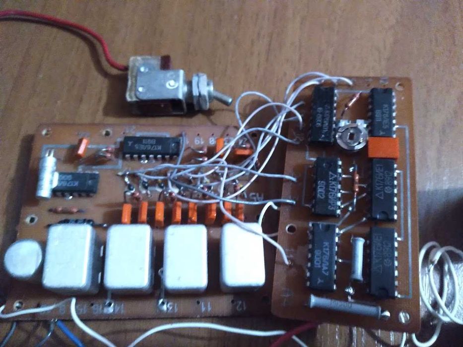 Комплект раритетных советских радиодеталей (Моторы, ИМС, Транзисторы)