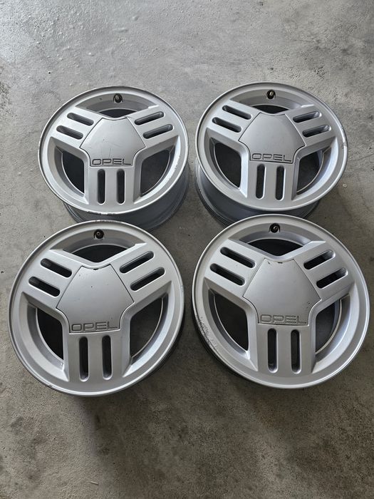 Quatro jantes originais Opel Corsa-a GT, Joy ou GSi