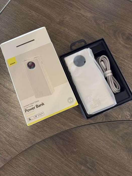 Baseus 30000mAh 65W PD Power Bank для ноутбука та телефону