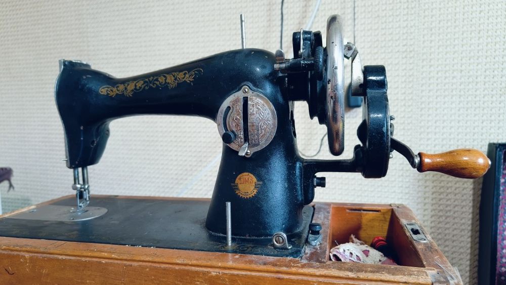 Швейна машинка "ПМЗ имени Калинина"