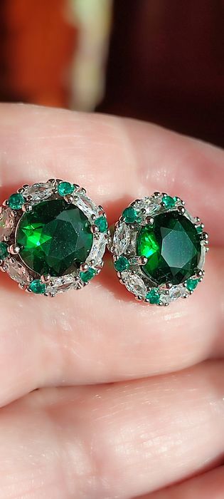 Kolczyki  "Szmaragdowe kwiatki"