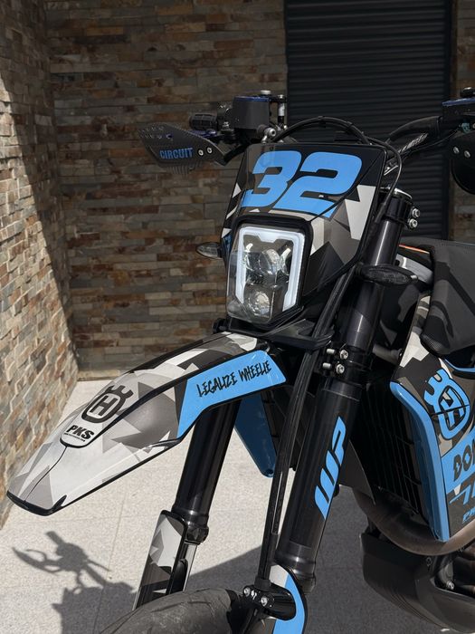 Husqvarna 701 Supermotard