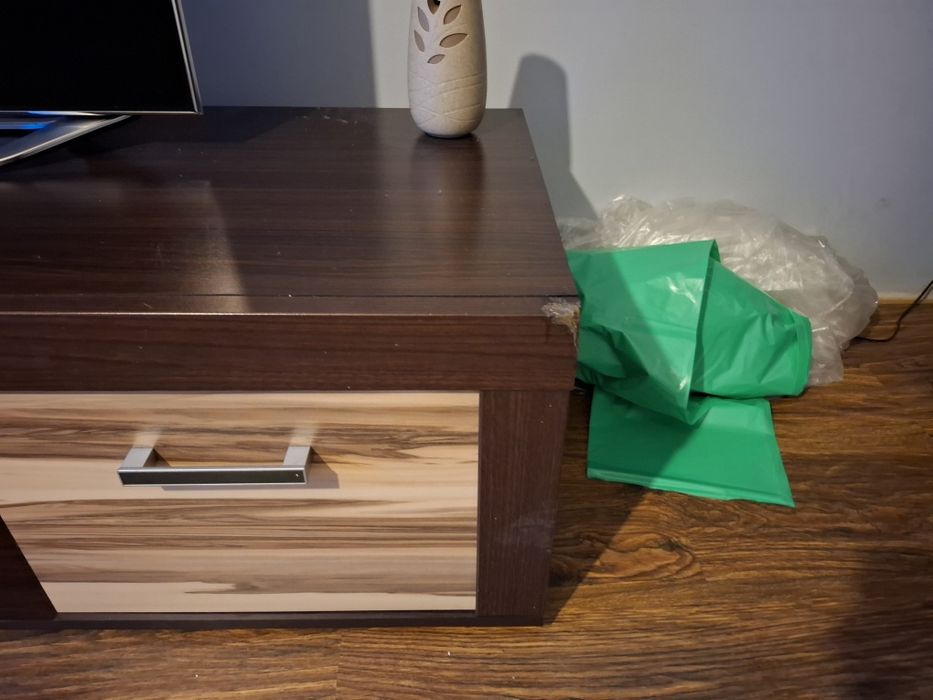 Sprzedam komodę i witrynę