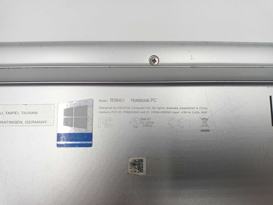 Ultrabook ASUS VivoBook R564U