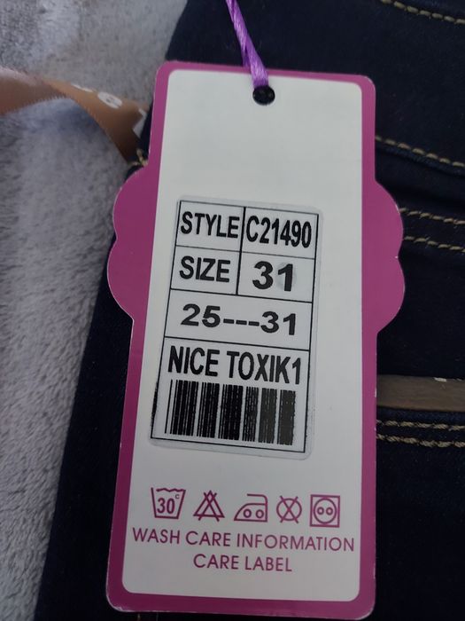 Nowe rozciągliwe spodnie damskie Nice Toxikl