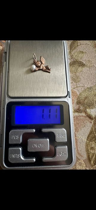 Продається із золота 585 проби  зажим для гастука