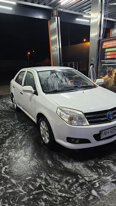 Автомобіль Geely MK