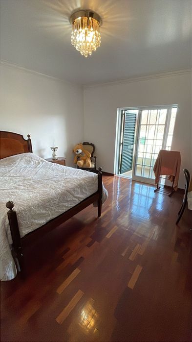 Aluga-se quarto de moradia no Feijó