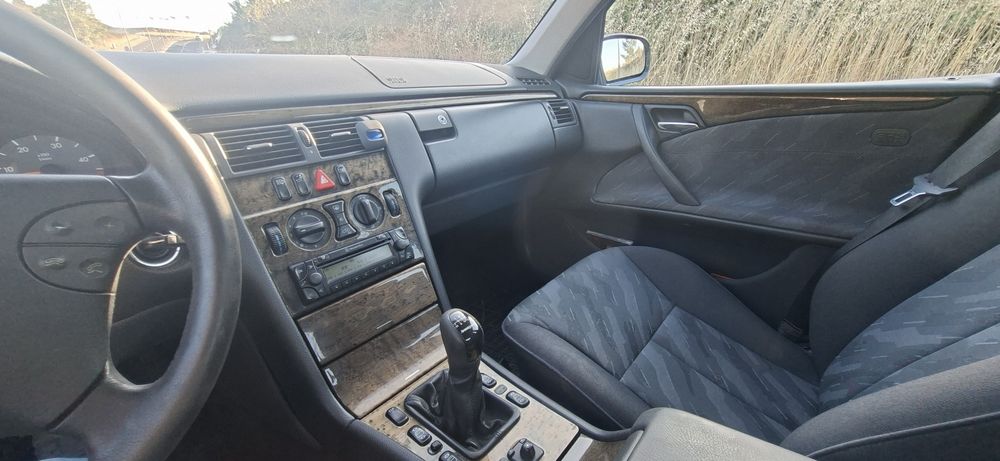 Mercedes E220 CDI Avantgarde