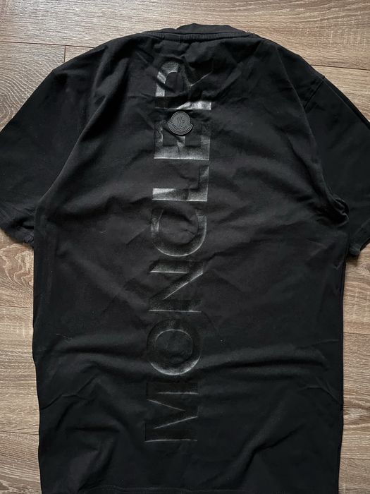 Футболка від Moncler Big Logo