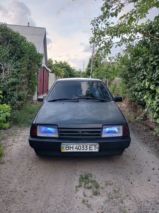 Продам ваз 21099