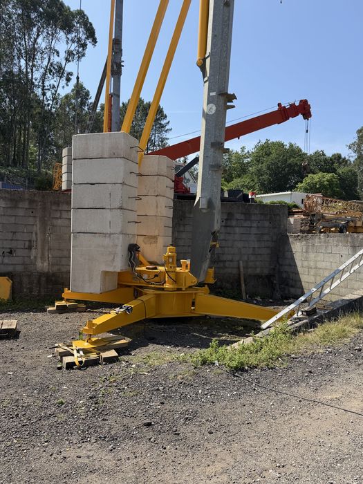 Grua automontante Potain hd16B