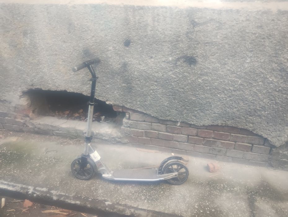 Witam mam na spszedasz hulajnogę