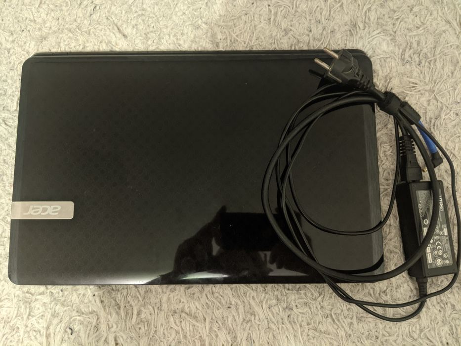 Продам ноутбук Acer TravelMate P273-M