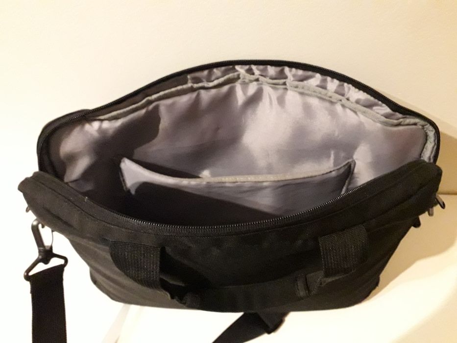 Mala preta para portátil