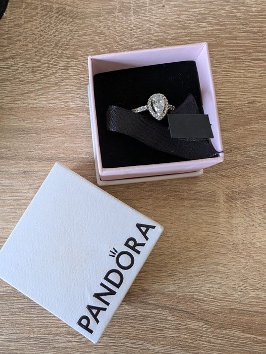 Anel Pandora em caixa