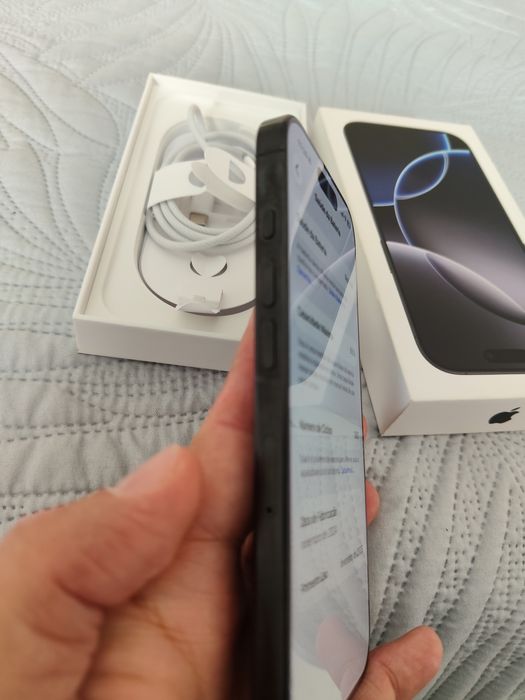 iPhone 16 Pro 128gb - Como novo / Sem detalhes e impecável