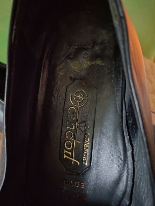 Продам шкіряні туфлі.