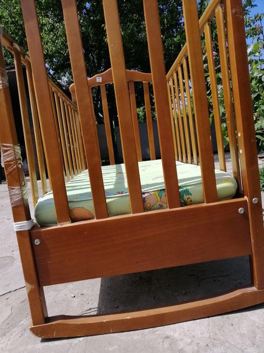 Продам дитяче ліжко + матрац
