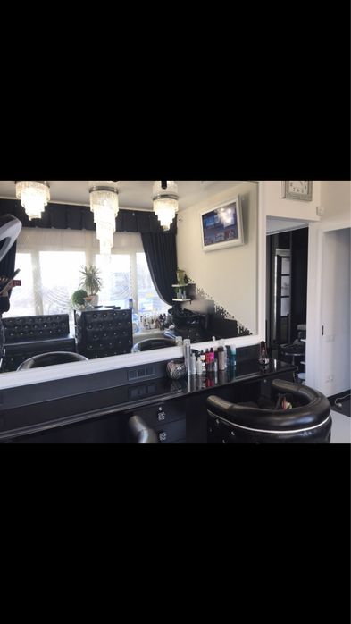 Сдается Парикмахерское место на пр. Науки