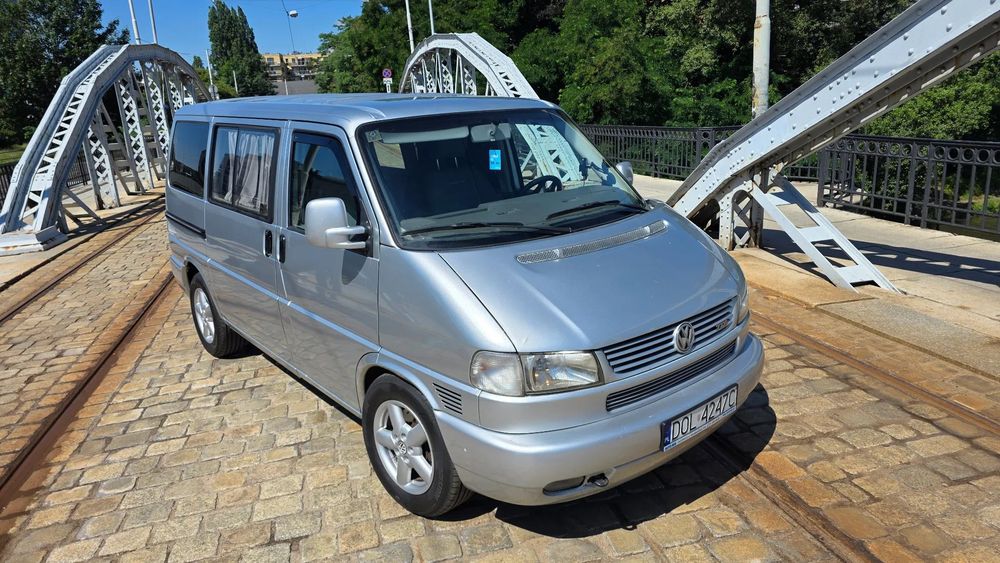 Volkswagen Multivan Volkswagen Multivan Generation 2,5TDI 151km Climatronic, ESP, Hak, MFD